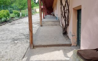 De vînzare casă cu 5 camere, sat Apoș, com. Bârghiș, jud. Sibiu - Poză 4
