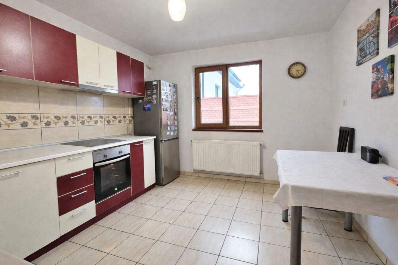 Casă cu 5 camere de vânzare in Lumina Constanta - Poză 6