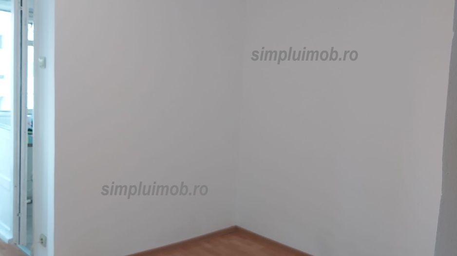 Dristor Garsoniera Nemobilata Aproape de Metrou - Poză 2