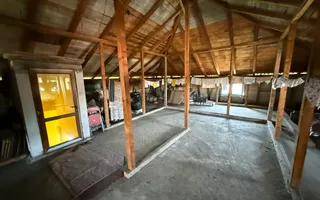 Casa Spatioasa D+P+1+M – 615mp - Teren 1000mp - Rovine - Poză 14