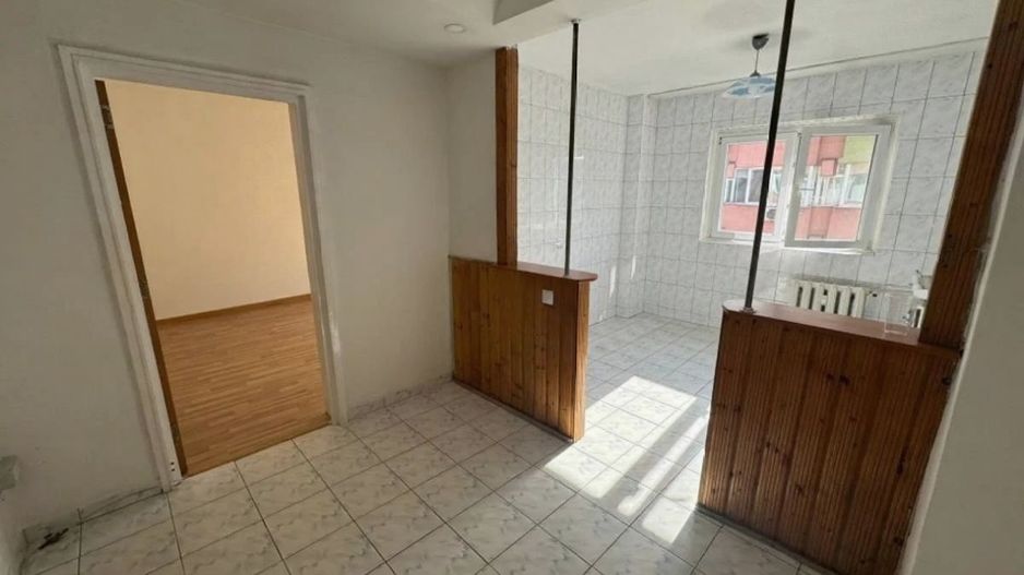 APARTAMENT 2 CAMERE ZONA CALEA MOSILOR - Poză 1