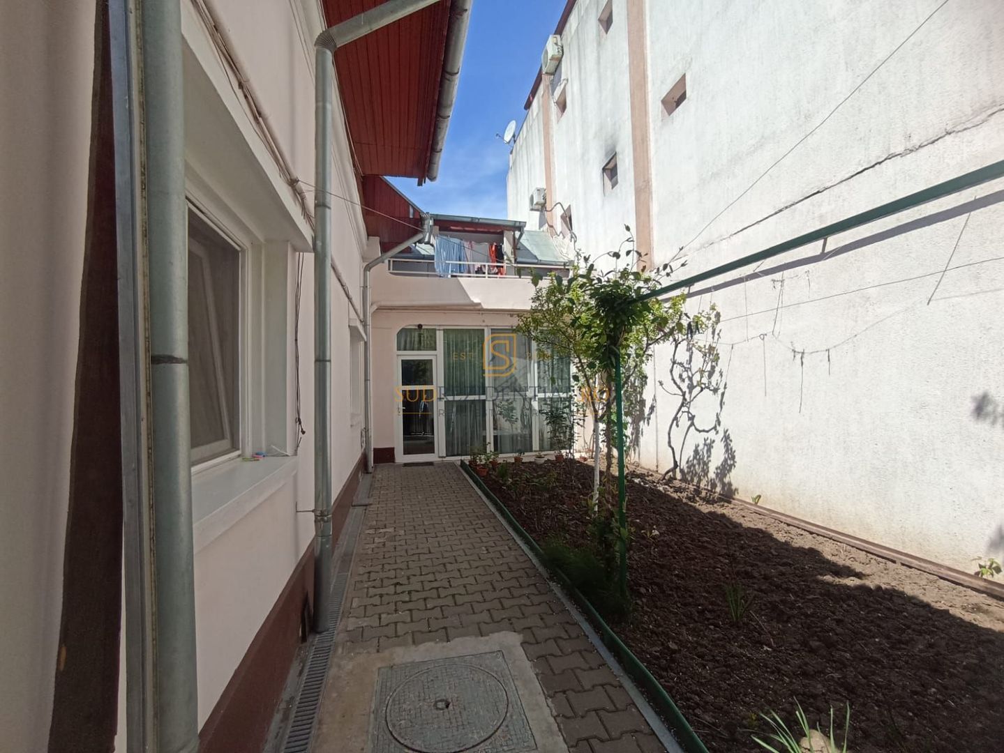 Casa spatioasa cu 7 camere, zona Bd. Brancoveanu, acces facil metrou - Poză 12