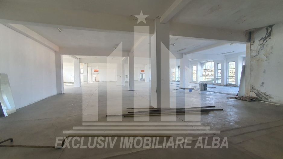 Spatiu comercial suprafata mare de inchiriat, Ultracentral - Poză 3