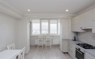 Spre vînzare apartament spațios, 2 dormitoare și living, sec. Botanica - Poză 10