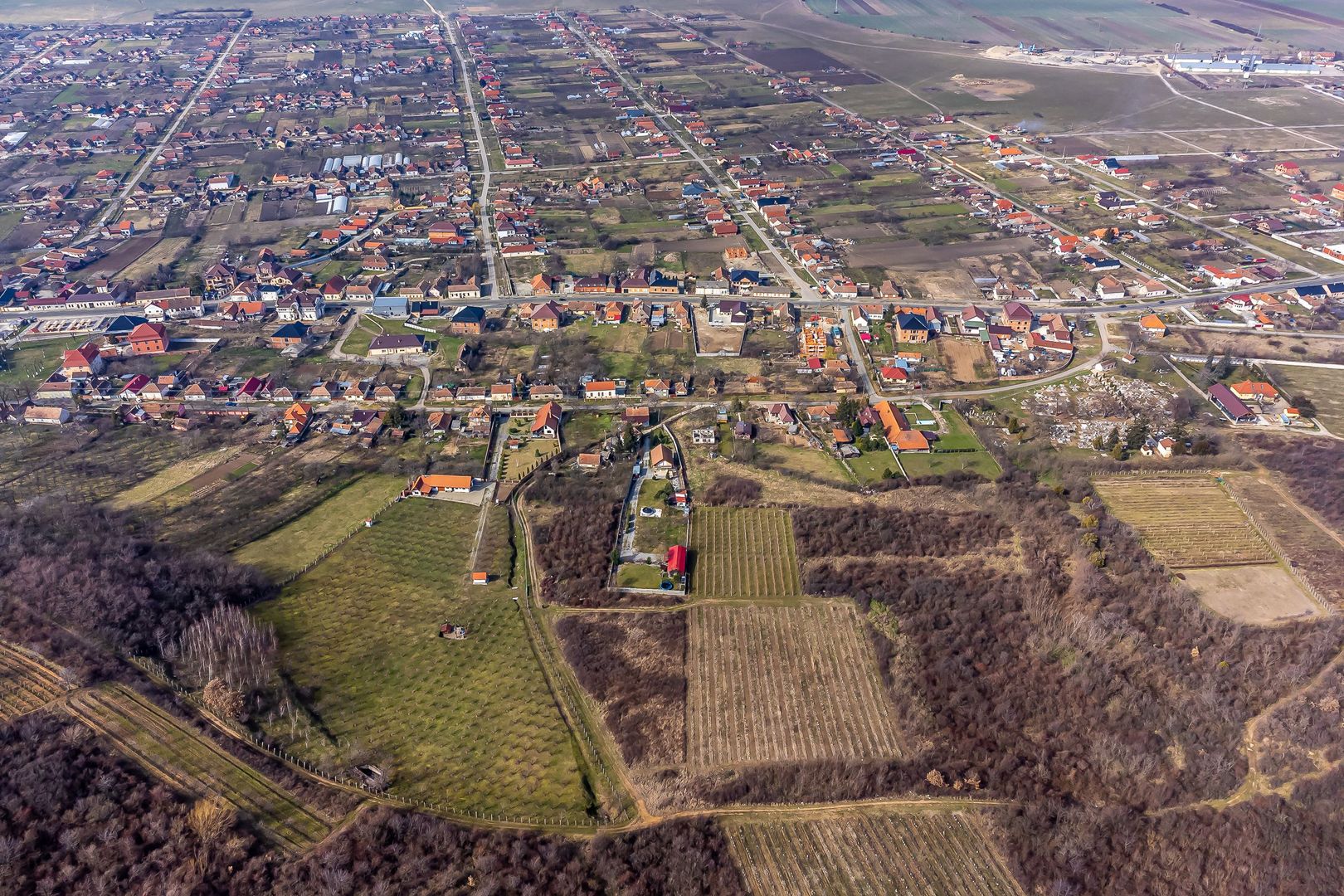 Teren intravilan în Șiria pe deal - Poză 4