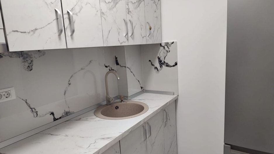 Garsoniera decomandata de inchiriat, renovata, utilata complet, Sebastian - Poză 2