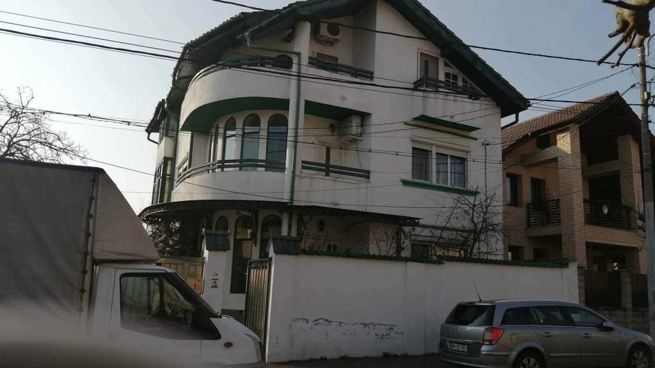 vand casa zona centrala - Poză 10