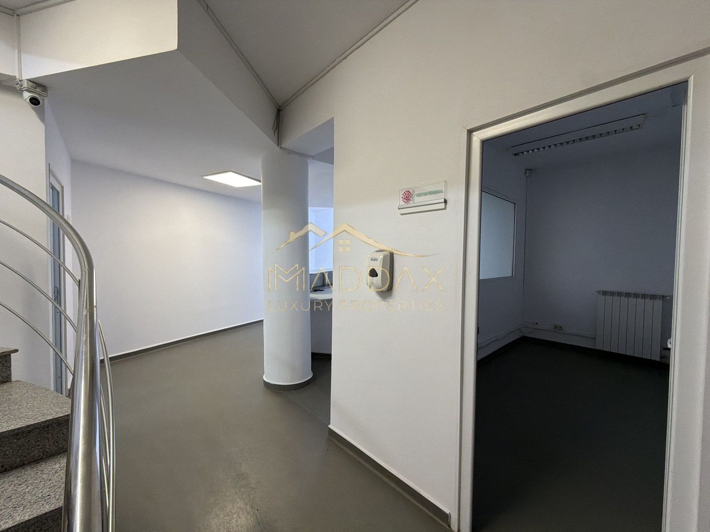 Clădire de birouri S+P+2E+M // 557 mp // Cotroceni - Poză 69