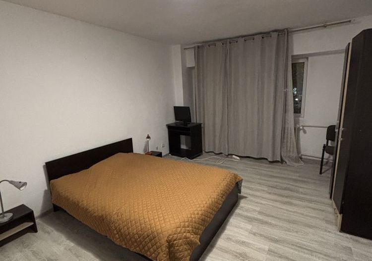 Garsoniera Virtutii, Lujerului, Militari - Poză 2