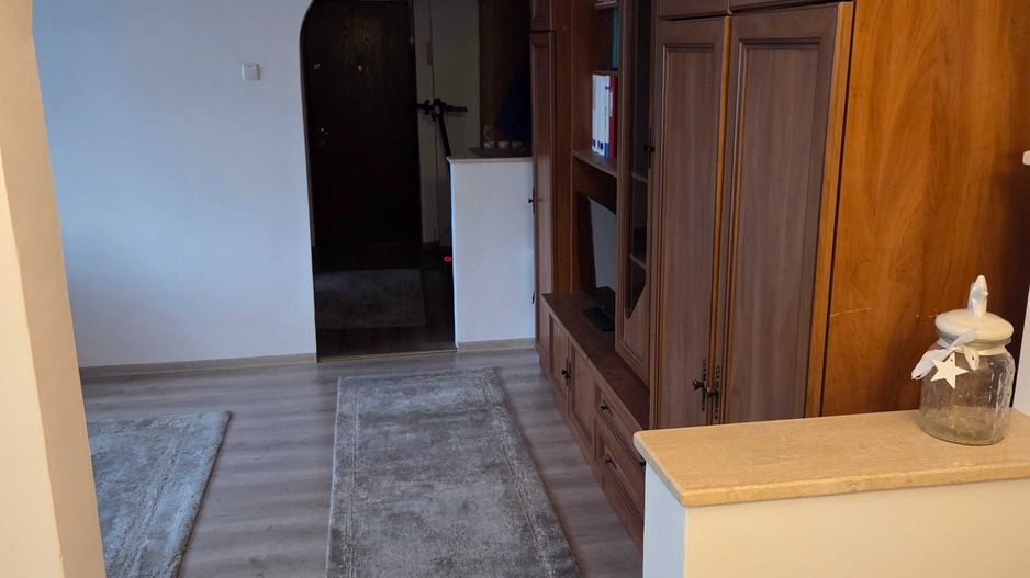 BRASADAS vinde ap 2 cam CARAMIDA etaj 3/4 SOLIDARITĂȚII. - Poză 3