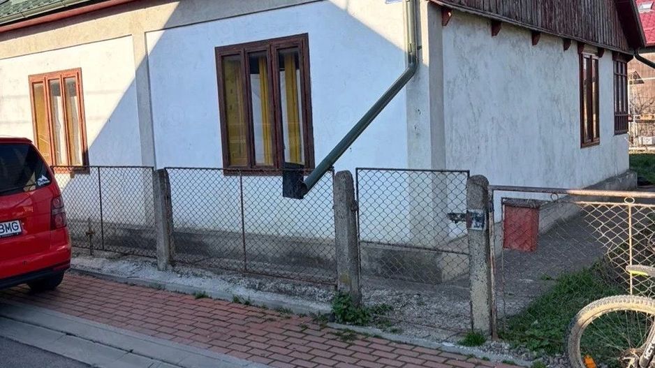 Casa Bătrânească de Vanzare cu 3 Ari Teren I Suceava/Itcani I 40.000Euro - Poză 2