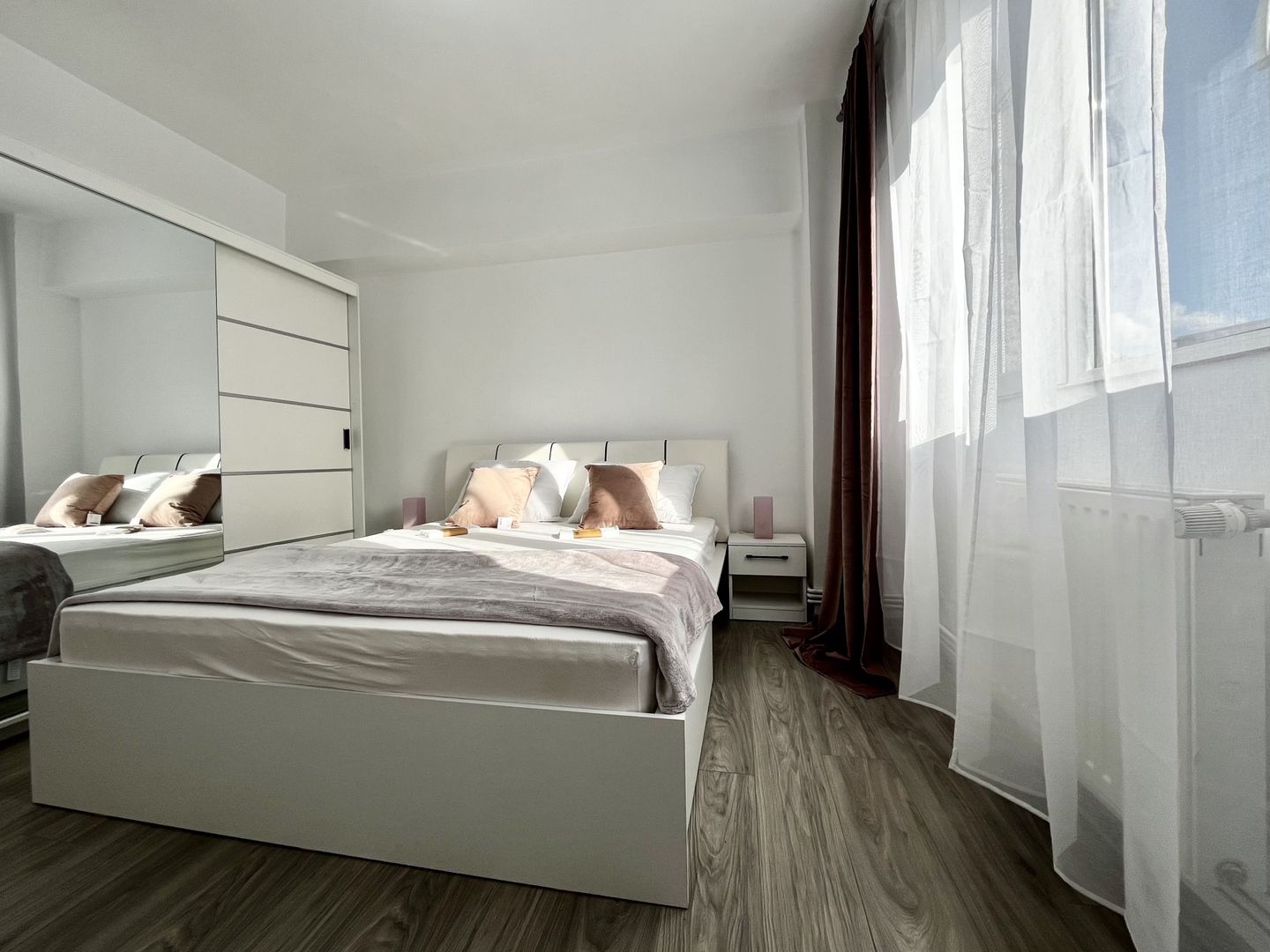 Apartament 4 camere, renovat integral, in zona Aradului- Iulius Mall - Poză 14