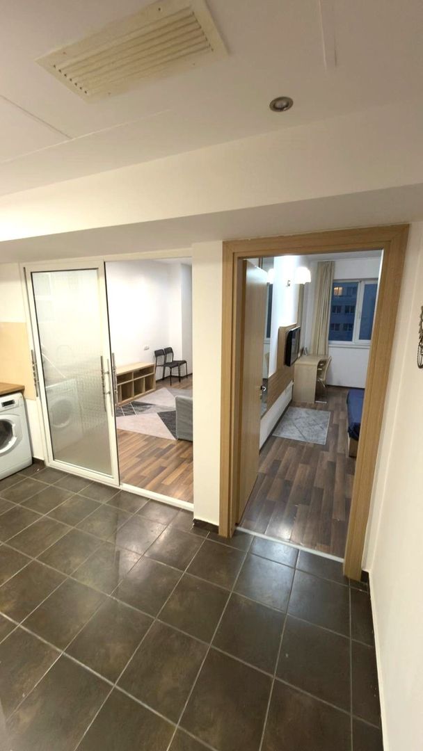 Vânzare Apartament 2 Camere Decomandat Rin Grand Hotel - Poză 2
