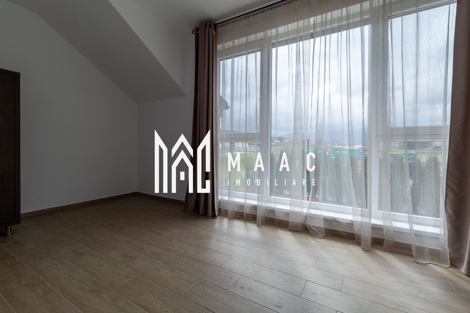 Casa 4 camere | 90 mpu | curte 265 mpu | 2 Parcari | 2 Bai - Poză 22