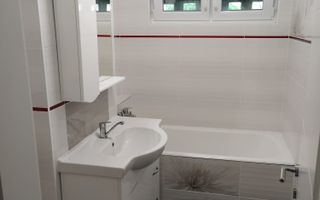 Apartament cu 3 camere decomandate, renovat complet, zona Piața Flora. - Poză 9