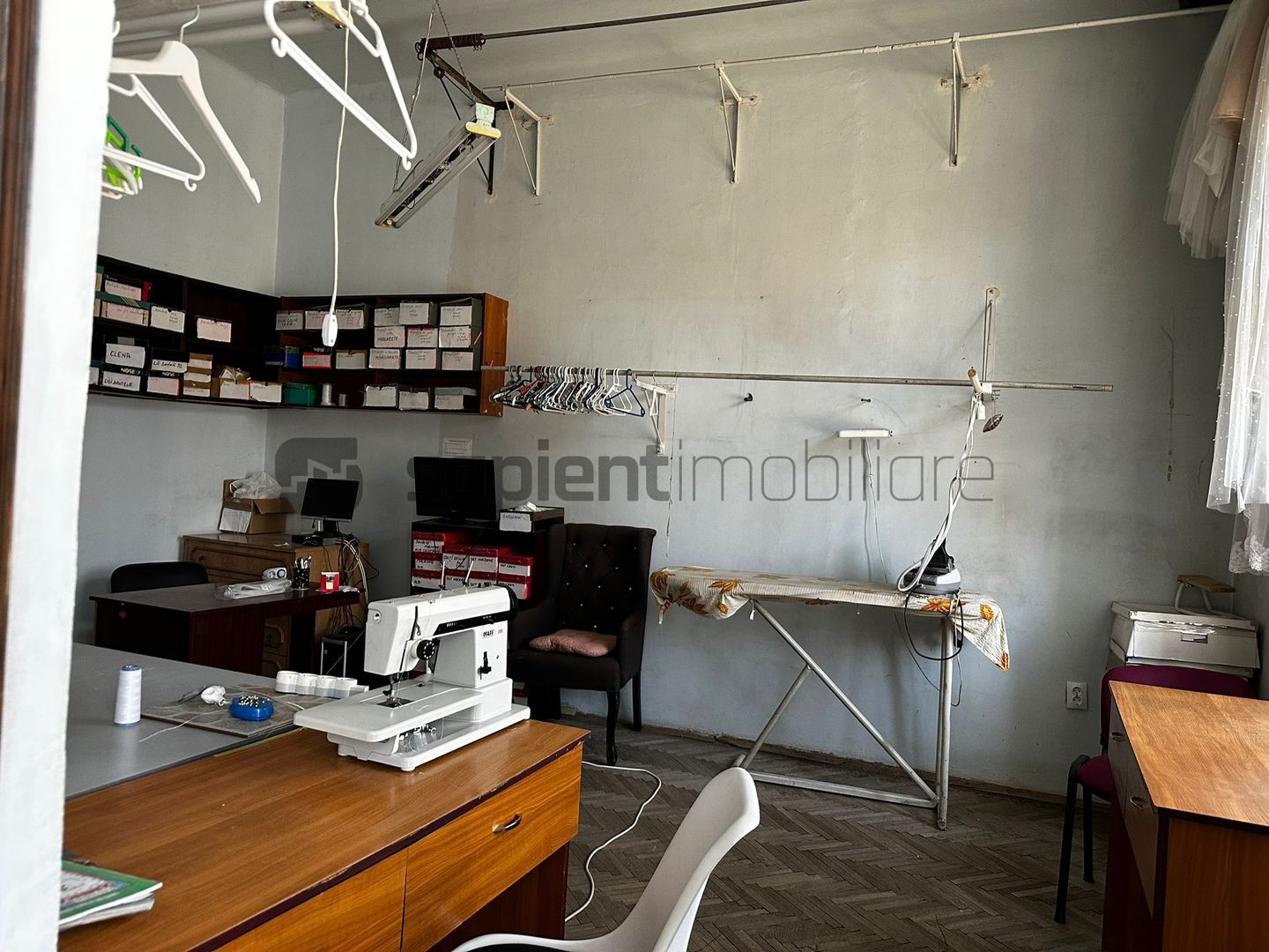 Apartament la casa cu 4 camere si acces auto, ultracentral - Poză 9