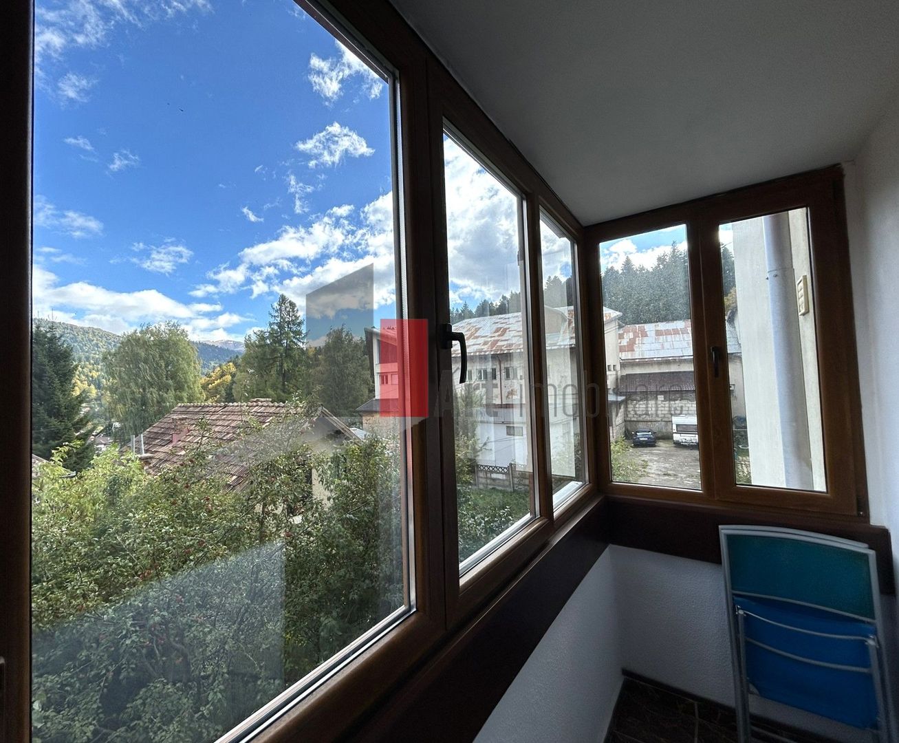 Apartament decomandat 3 camere | Busteni langa Telecabina - Poză 3