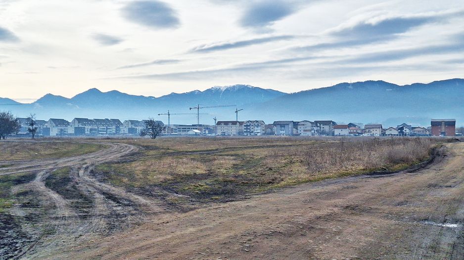 Tractorul, str.N.Labis, 1000mp, 80 euro/mp - Poză 2