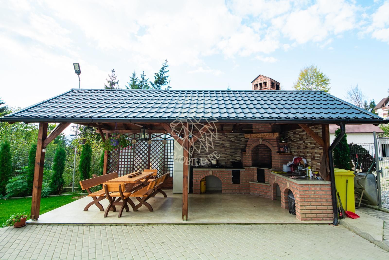 Pensiune Moderna 200 mp-teren 1000 mp-foisor-terasa-balcoane-Colibita - Poză 7