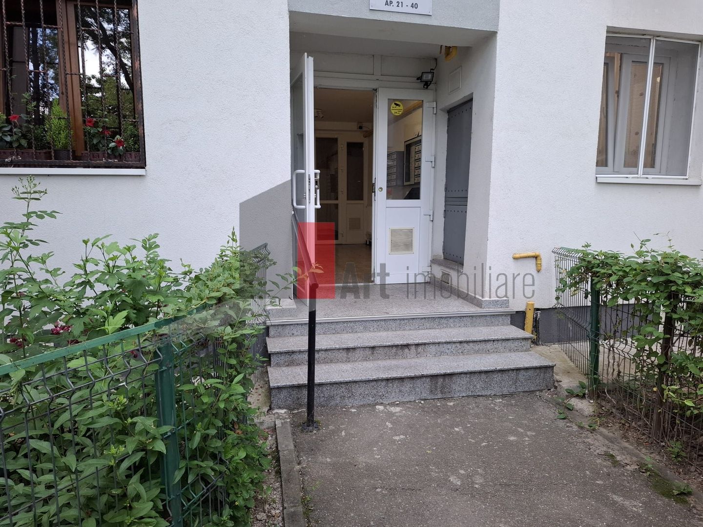 Apartament 3 camere decomandat, bloc H, Str.Rotundă, parter - Poză 14