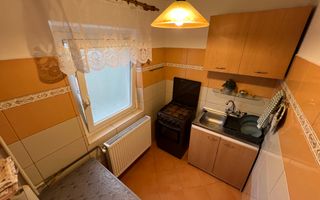 Garsoniera, 4 ap. pe nivel/etaj, conditii moderne. - Poză 7