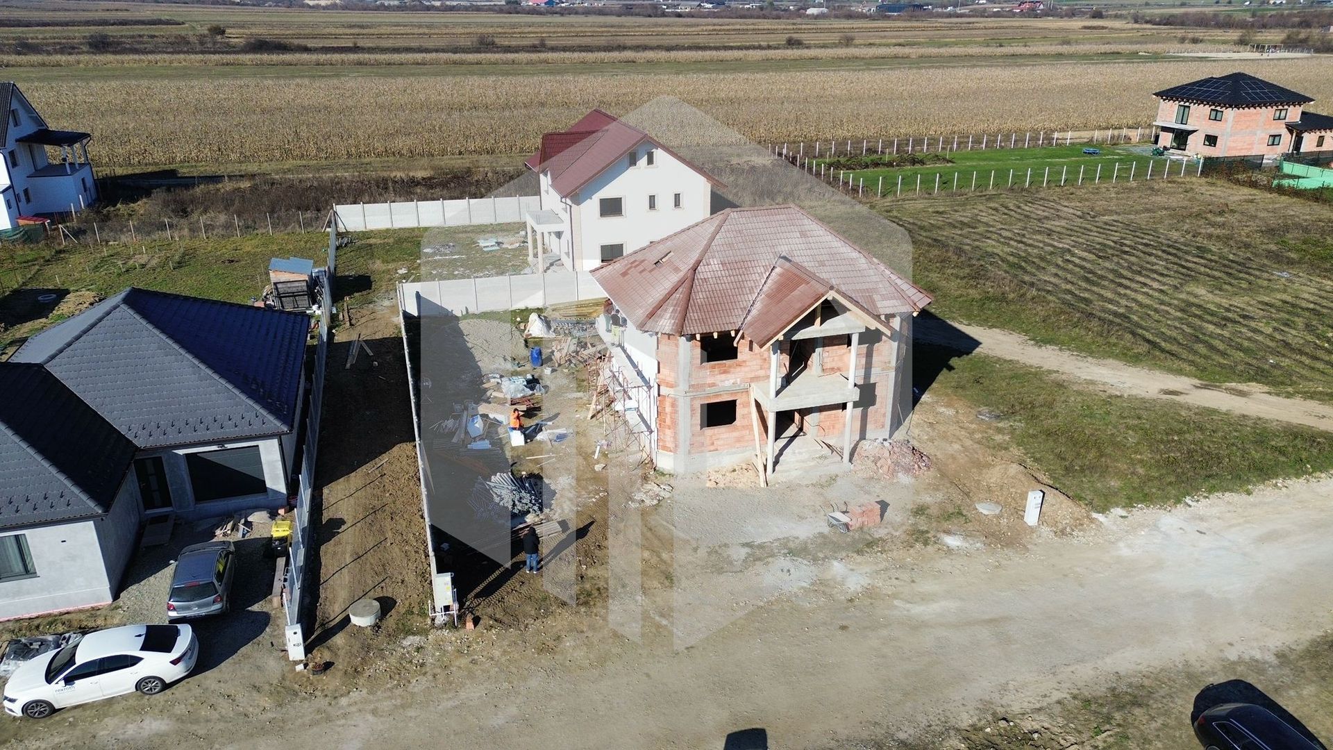 Casa in Cristian | 4 Camere | 647 Teren +137mpu+ Terasa | 0% Comision - Poză 1