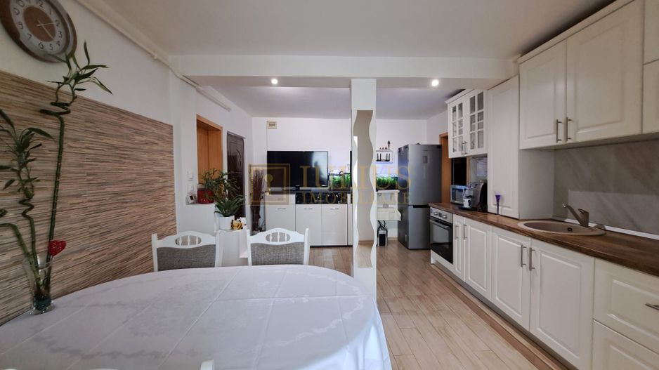 Zona centrala, 3 camere, centrala proprie, ideal pentru studenti - Poză 7