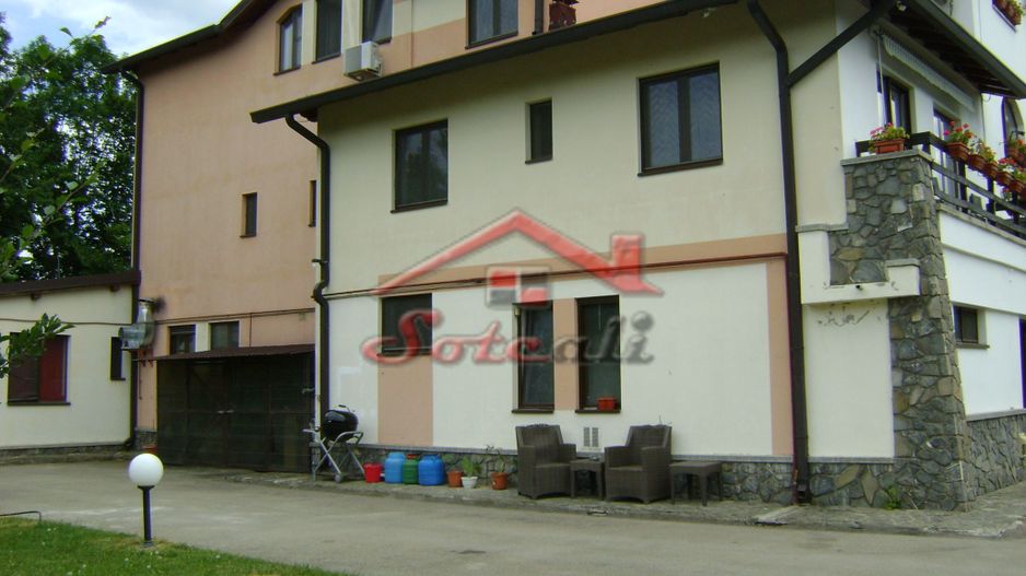 Pensiune turistică de vânzare – Cornu, Valea Prahovei - Poză 9