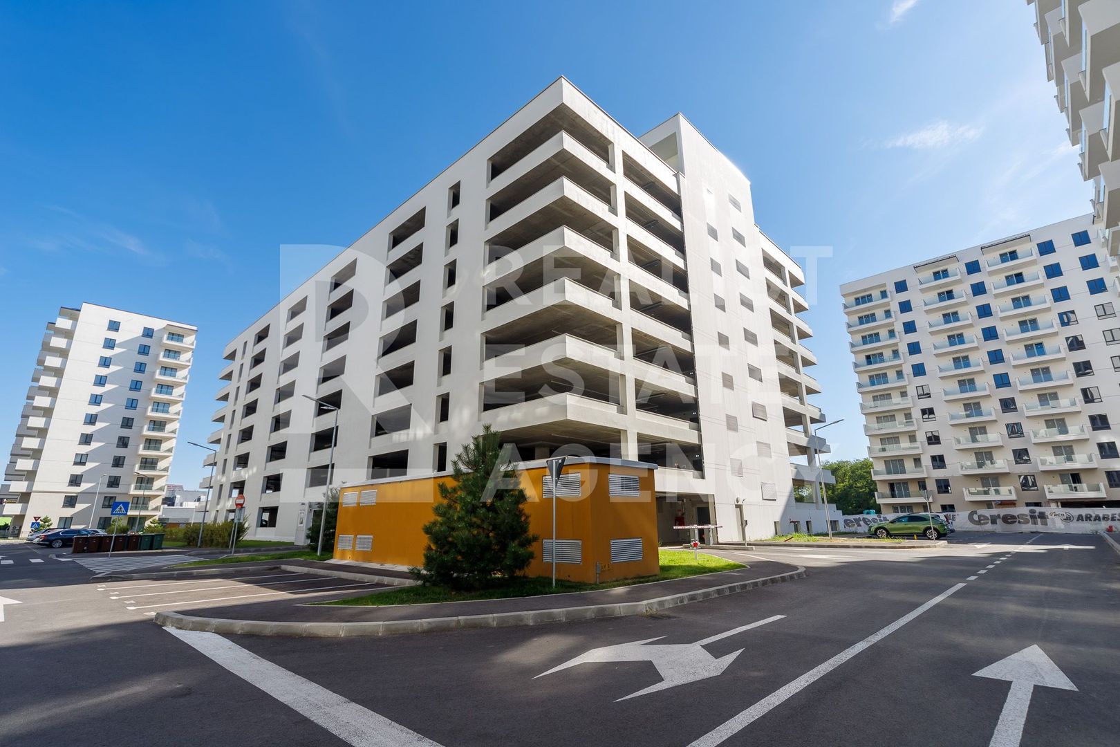 Studio dublu modern de vânzare în nordul capitalei, lângă pădure - Poză 6