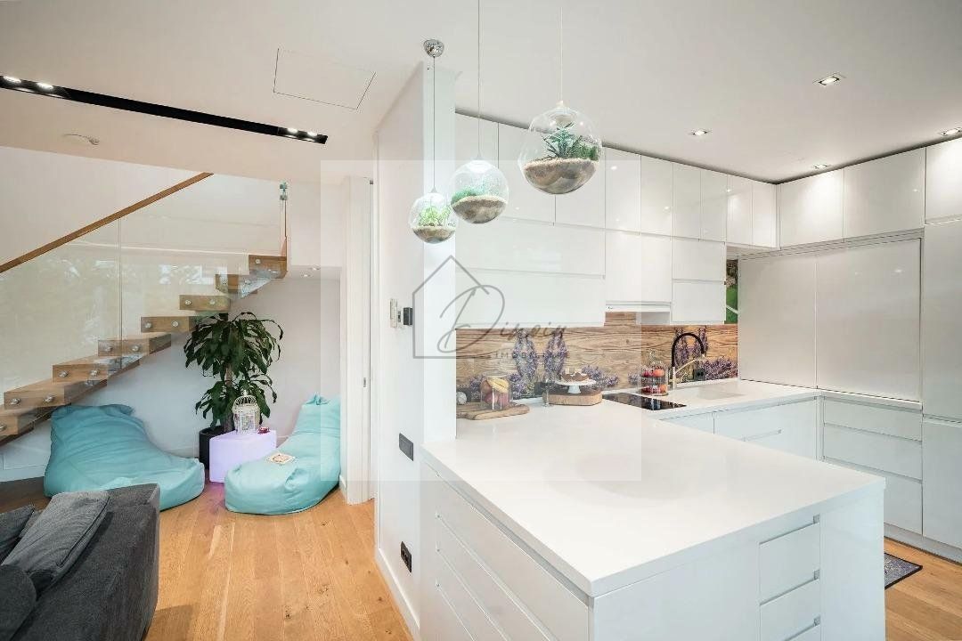 Vila pasiva (verde) de lux 4 camere Complex Amber Gardens Tunari - Poză 8