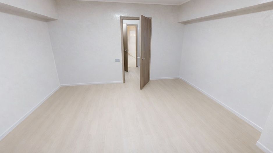 CAPITOL - B-dul. Mamaia - Apartament cu 4 camere si terasa de 80 mp. - Poză 9