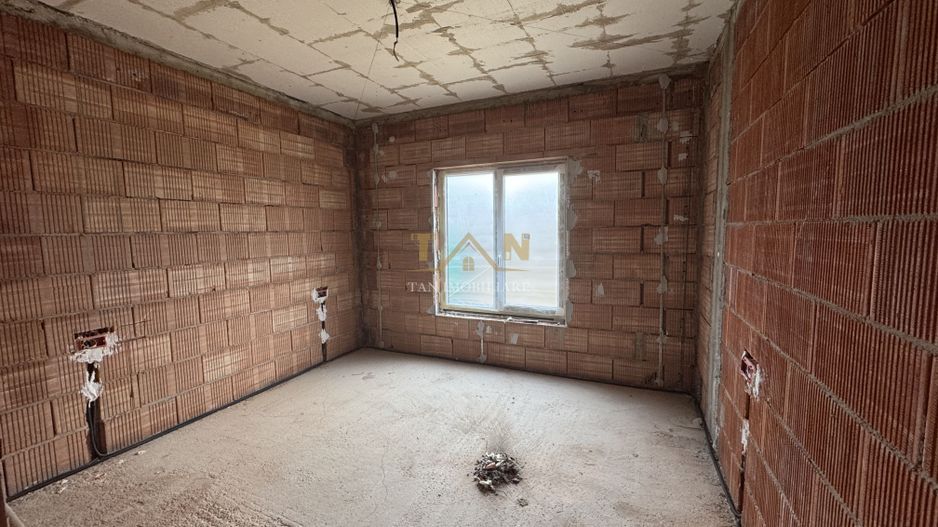 Duplex cu 3 camere, 80 mp utili Mosnita Veche - Poză 6