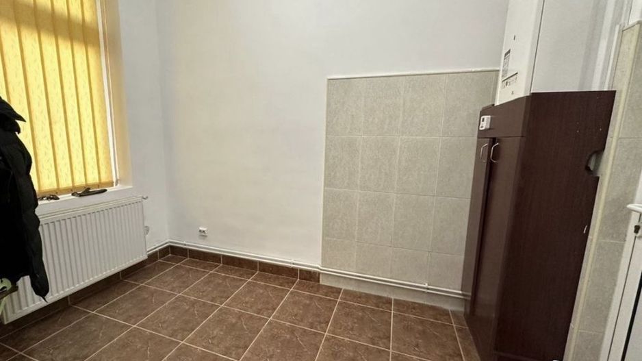 Vând APARTAMENT 2 camere - Poză 4