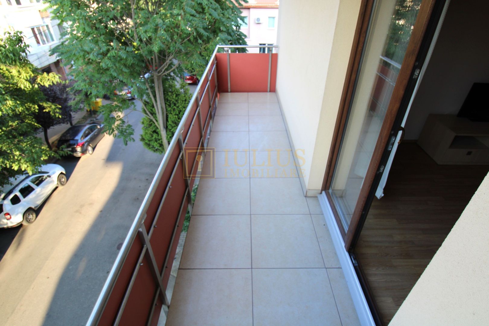 Centrala proprie, bucatarie inchisa si balcon spatios; posibilitate decontare - Poză 10