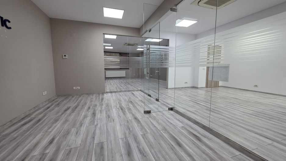 B-dul Mamaia - zona Delfinariu | Spațiu ideal pentru birou | 80mp - Poză 2
