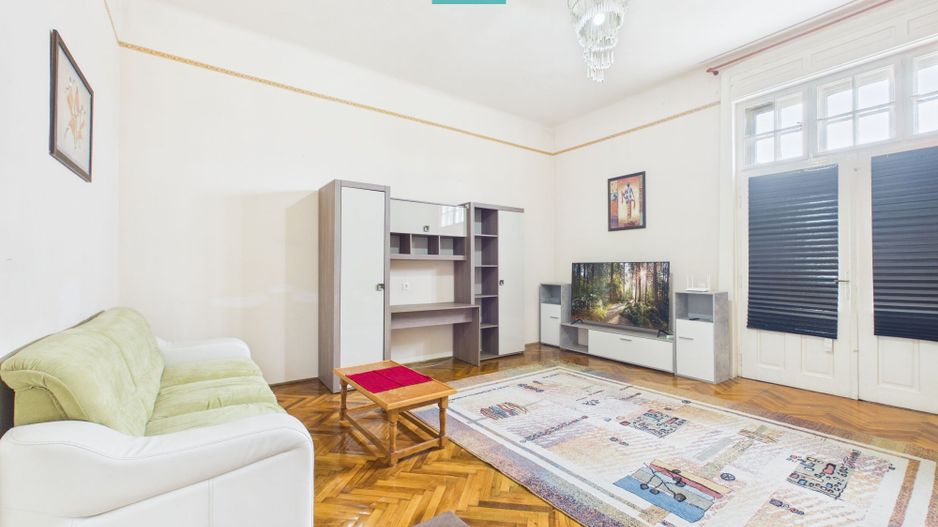 Apartament generos cu 3 camere – Zona Centrală - Poză 1
