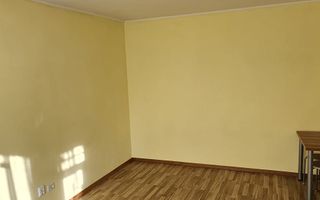 Garsoniera renovata 35 mp/ Metrou 1 decembrie la 3 minute - Poză 1