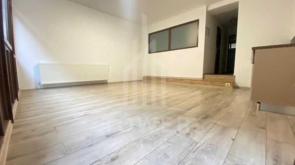 Spațiu comercial central - Poză 1