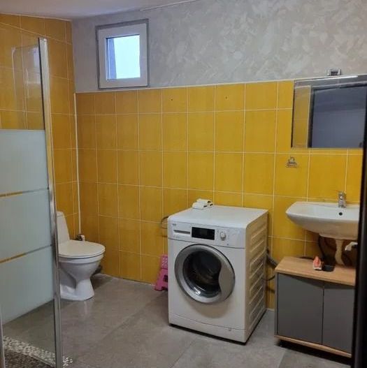 AP. 3 CAMERE REGIE , BUCATARIE INCHISA, CENTRALA PROPRIE,MANSARDA - Poză 4