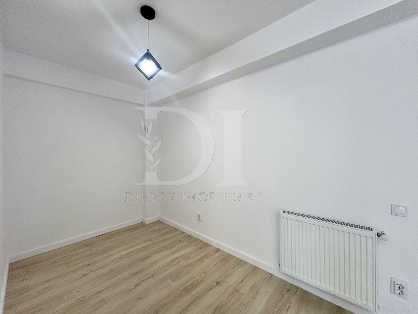 Apartament 2 camere de vanzare/ Zona Terra / Floresti - Poză 5