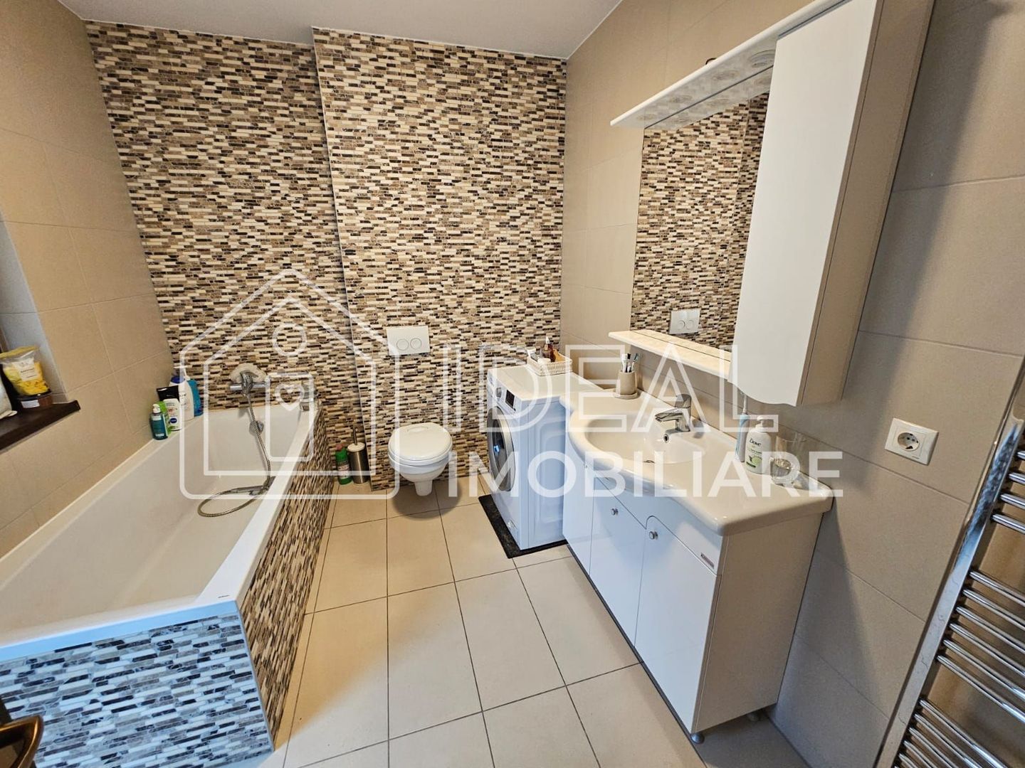 Casa Mobiltata-Utilata cu 4 camere,  pe Pictor Brana - Poză 14