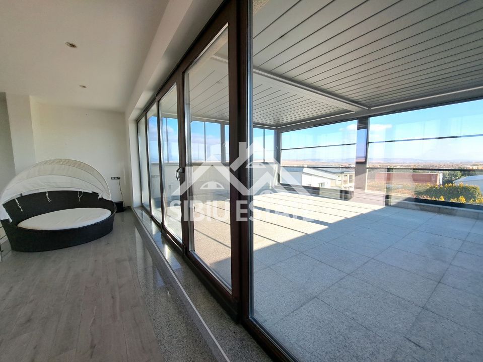 Casa cu 4 garaje, terase panoramice, teren mare - Poză 2