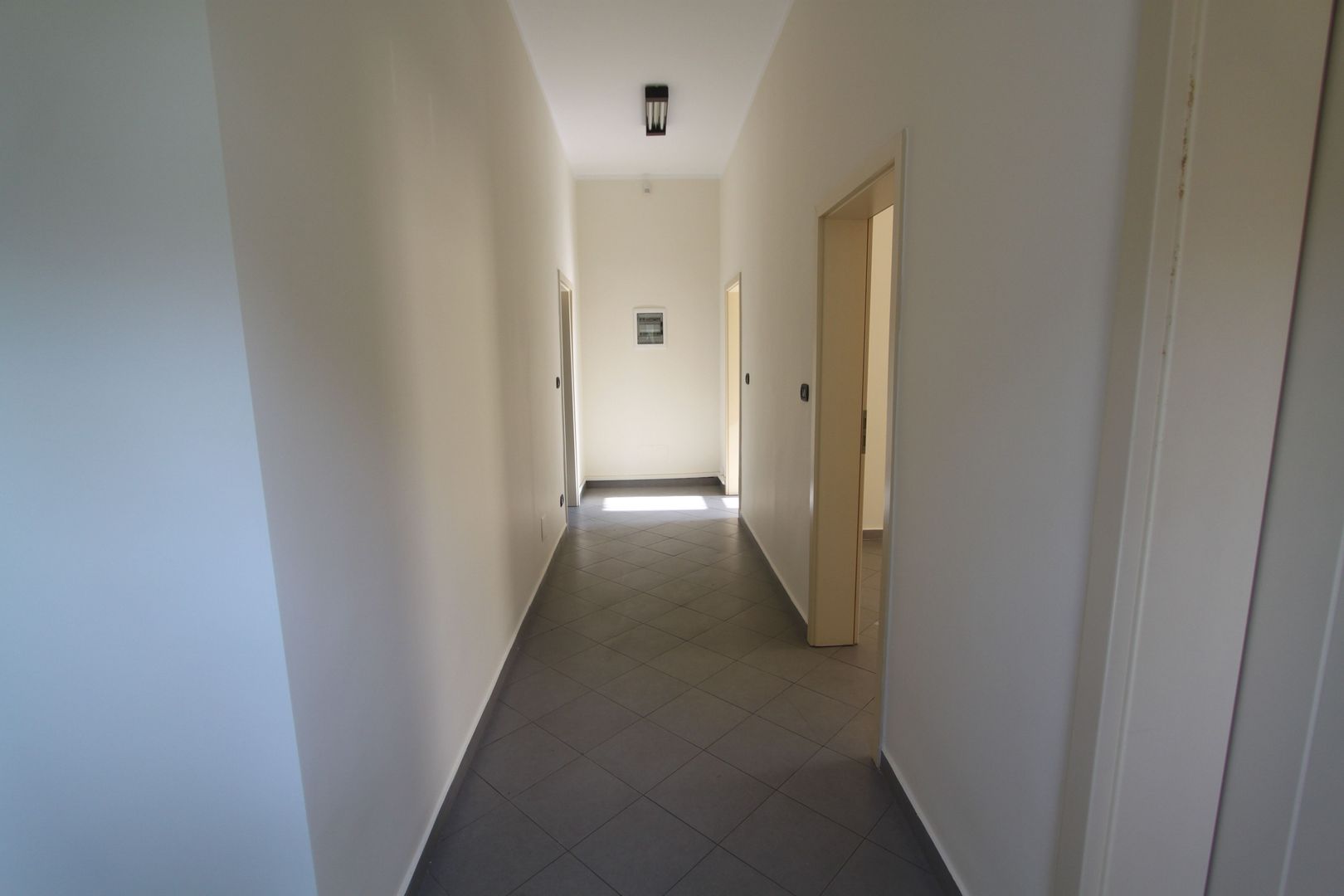 Birouri în vila - zona Balcescu - Poză 16