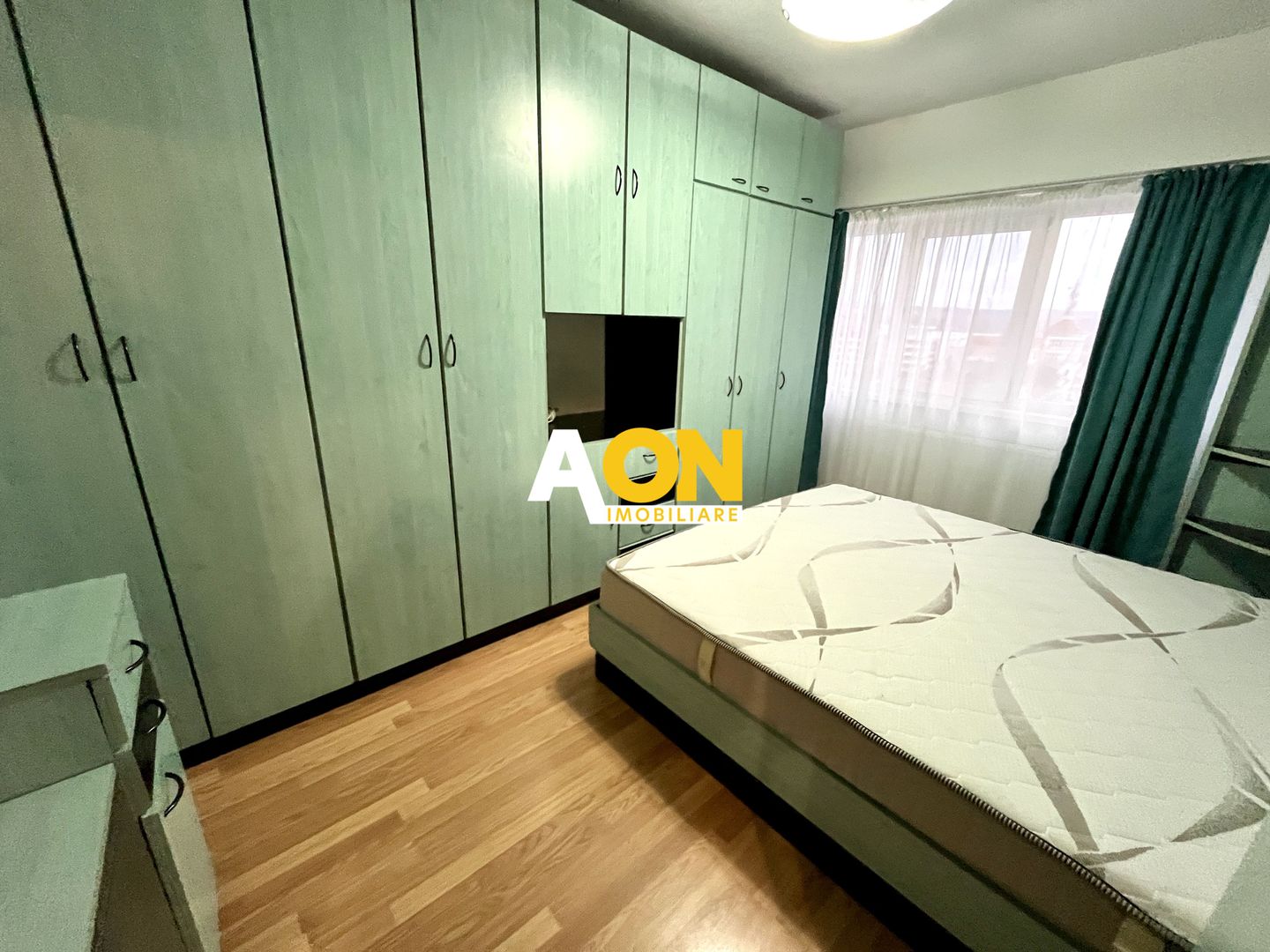 Apartament cu 2 Camere, Etaj Intermediar, Zonă Ultracentrală - Poză 5