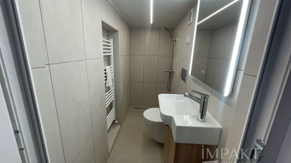 Apartament cu doua dormitoare, doua bai si living langa Piata Unirii - Poză 10