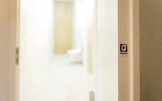 Apartament central renovat str. Evreilor Deportați - Oradea - Poză 2