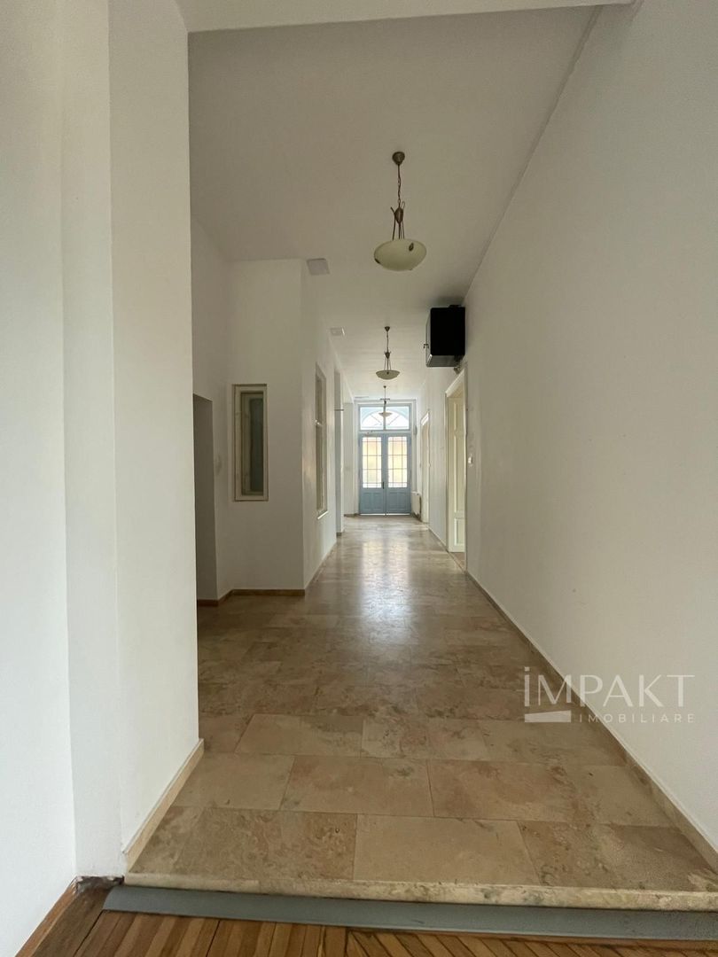 Casa superba ideala sediu firma  ! - Poză 7