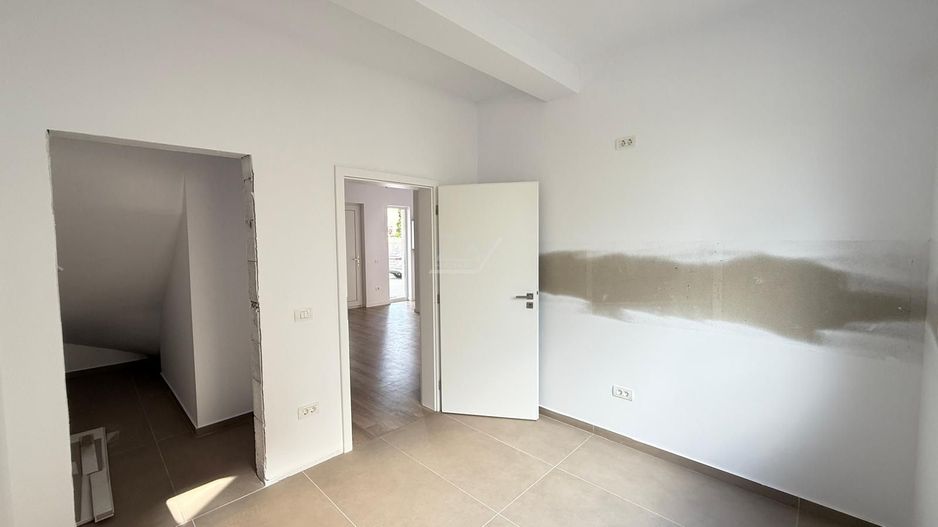 Locatie excelenta - langa Musicescu. 3 dormitoare. 2 locuri parcare. - Poză 7