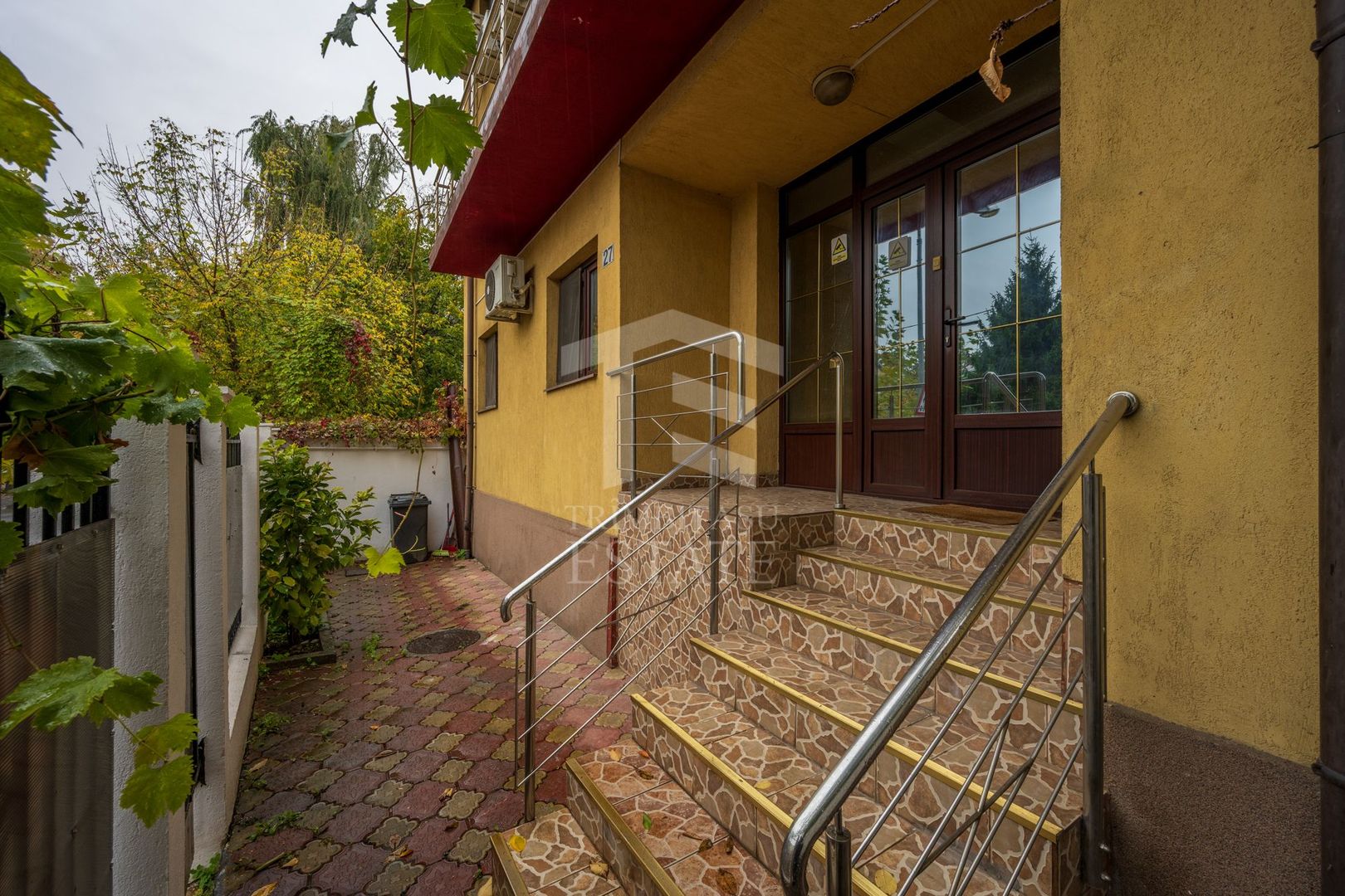 Casa Timpuri Noi 2010 P+1+M 220M - Poză 3