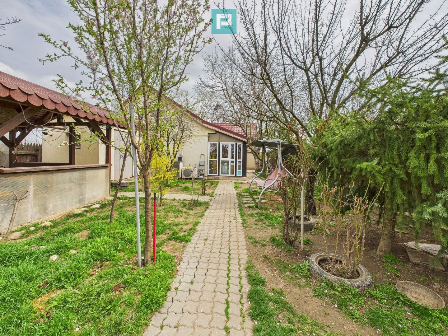 Adunații Copăceni Casă de vânzare Confort accesibilitate - Poză 5